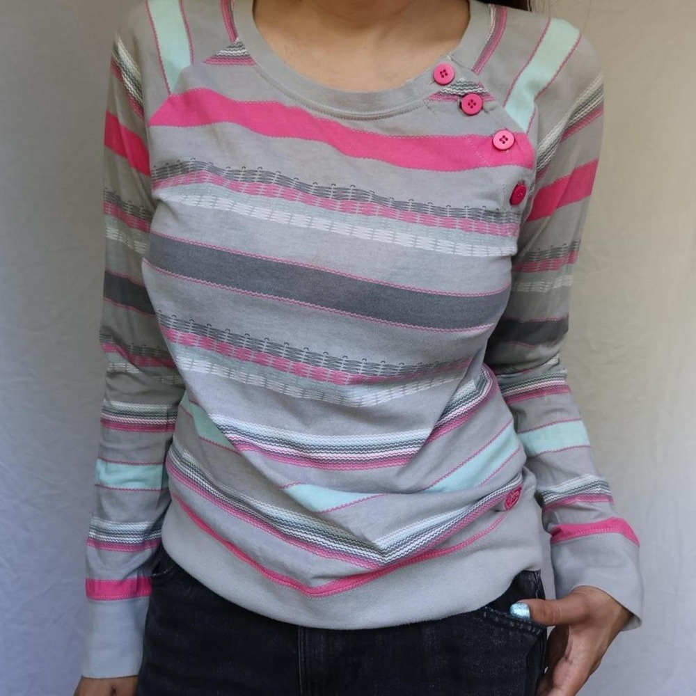 Roxy y2k Striped Button Accent Long Sleeve